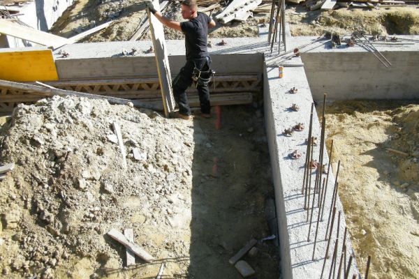 Fényképek a helyszínről